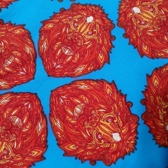LuLaRoe Pants - Buttery Soft Lion Leggings